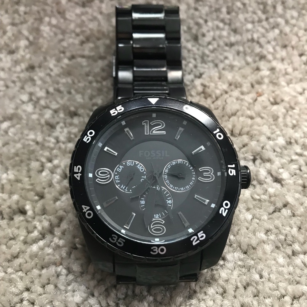 Black fossil watch